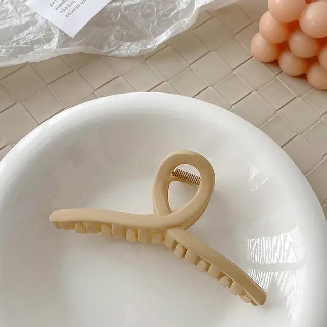 Geometric Flower Hair Clip Set - Shoply